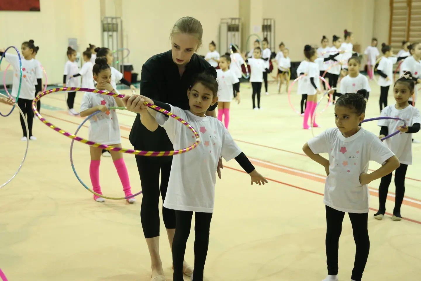 Ukraynalı gimnast&nbsp;Bakıda ustad dərsləri keçib